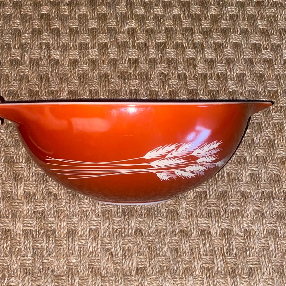 Pyrex Vintage Burnt Orange Harvest Wheat Pattern Mixing Bowl sz 444